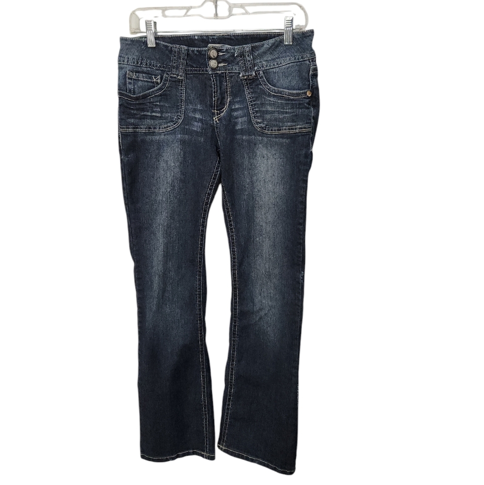 Junior Distressed No Boundaries Jeans  Size‎ Junior 11